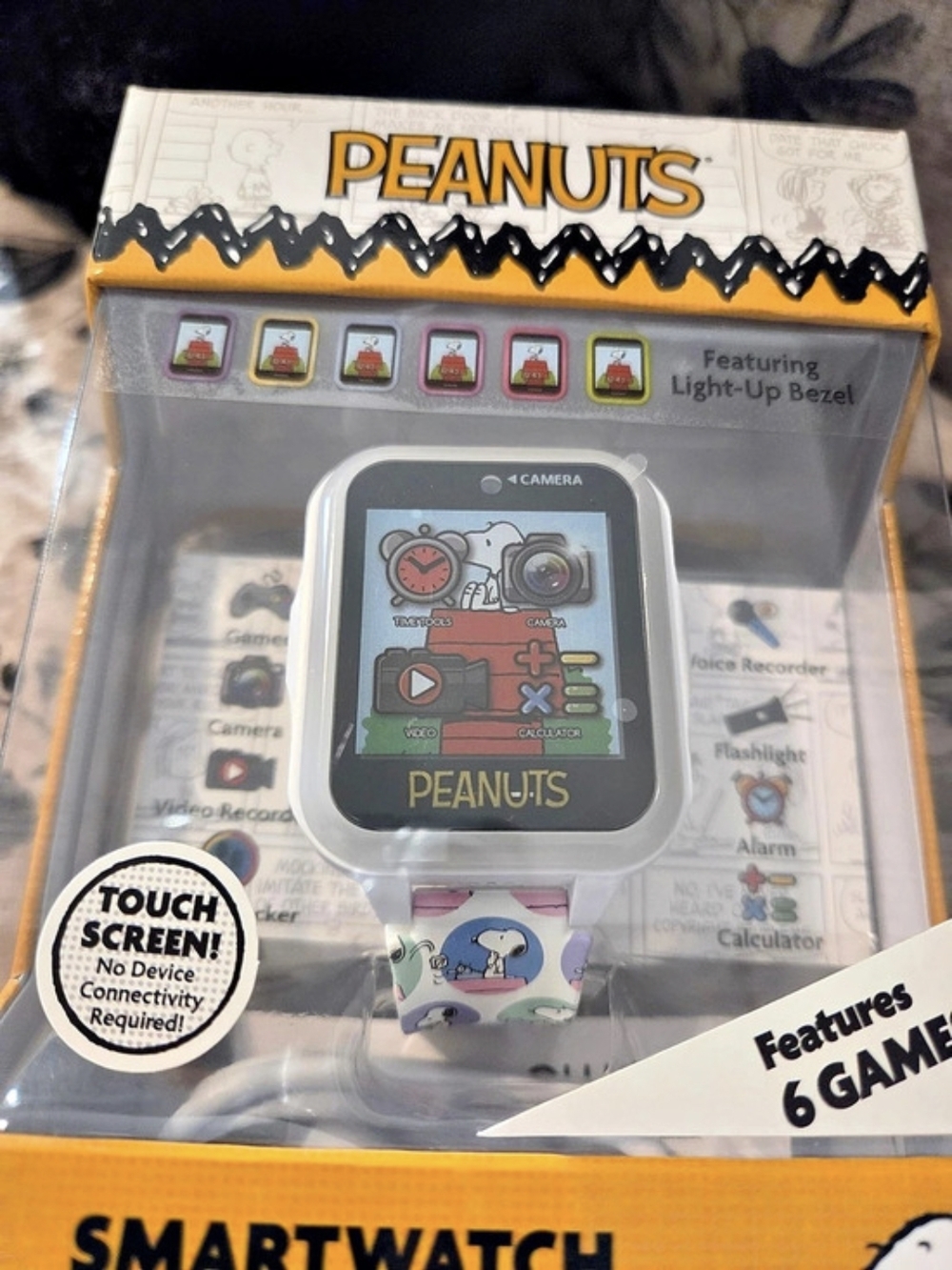 Peanuts Smartwatch NWT
